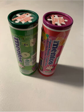 Mentos Mini Jigsaw Puzzle Set One Size Green Pink